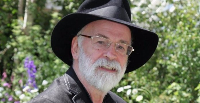 Terry Pratchett, autor de Mundodisco