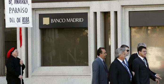 Los clientes de Banco Madrid se resisten