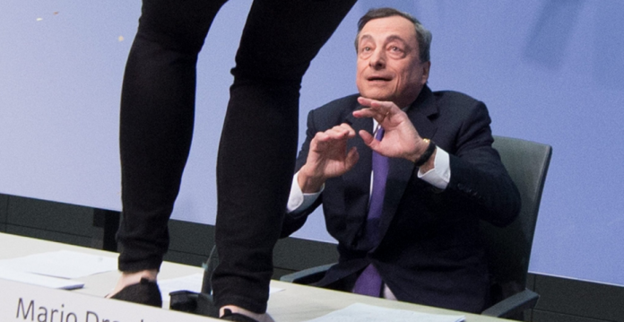 Mario Draghi, en el momento de la interrupción