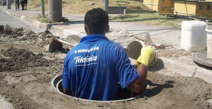 Trabajador de una empresa de Telefónica