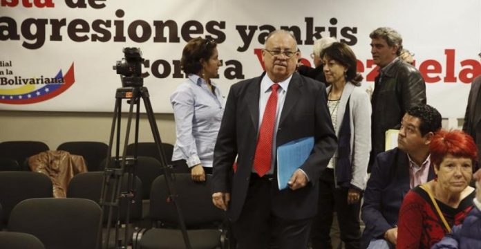 El embajador de Venezuela pide a los demócratas españoles que no favorezcan la impunidad