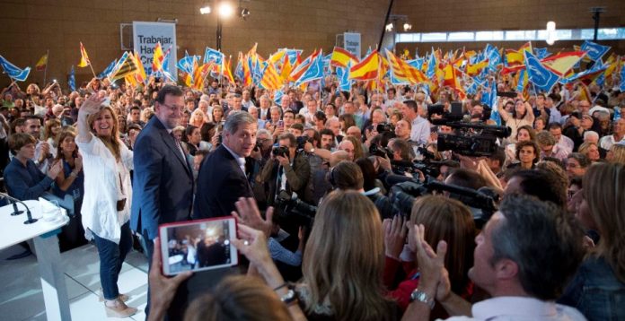 Mariano Rajoy fue ayer el protagonista del mitin central del PP en Cataluña 