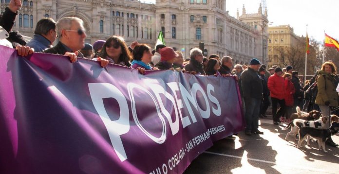 Podemos se queda en menos