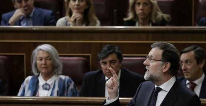 La rebelión de los barones obliga a Rajoy a plantearse cambios en el Gobierno y/o el partido