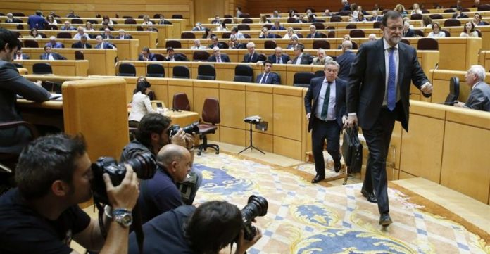 Los socialistas del Senado, crecidos, recomiendan a Rajoy que haga ya las maletas