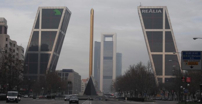 Sede de Caja Madrid (hoy sede de Bankia) en Plaza de Castilla. 