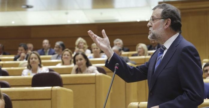 Rajoy acudió ayer al Senado para arremeter, como casi siempre desde el 24-M, contra el PSOE