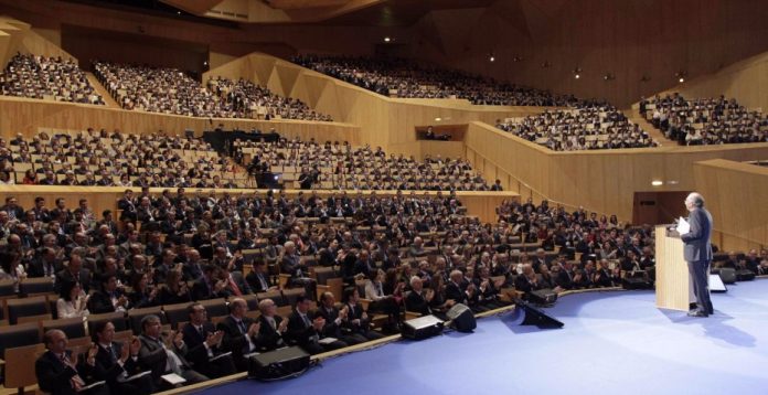 Amado Franco, presidente de Ibercaja, durante la presentación del Plan Estratégico 2015-2017 de la entidad.