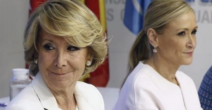 Esperanza Aguirre junto a Cristina Cifuentes en la reunión de este martes