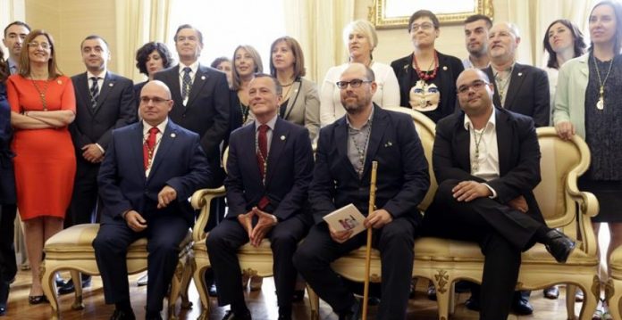 El nuevo equipo de gobierno de Santiago llevará al fiscal las irregularidades de la auditoría