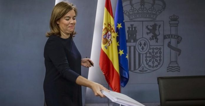 La vicepresidenta verá recortado su poder porque Rajoy se involucrará más en la tarea de comunicar las decisiones del Ejecutivo