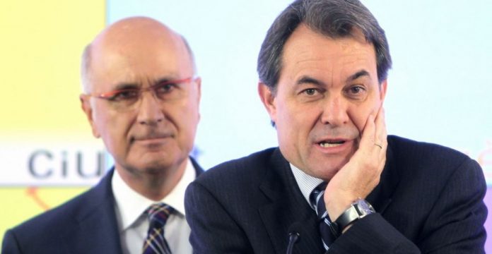 Artur Mas, escoltado por Duran i Lleida