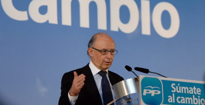 Cristóbal Montoro, ministro de Hacienda y Administraciones Públicas. 