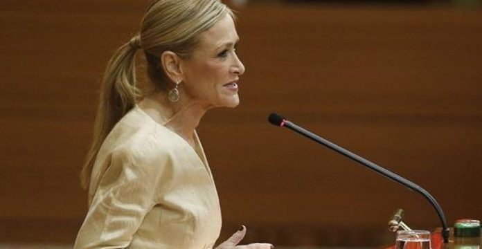 Cifuentes, durante su discurso ante la Asamblea de Madrid