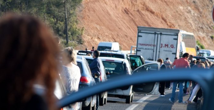 ¿Hay que dar más dinero para comprar coches?