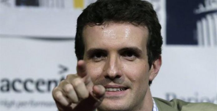 La disyuntiva de Casado: PP o corralito. 