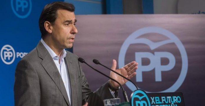 Es Fernando Martínez-Maíllo y no Pablo Casado quien protagoniza la conferencia de prensa