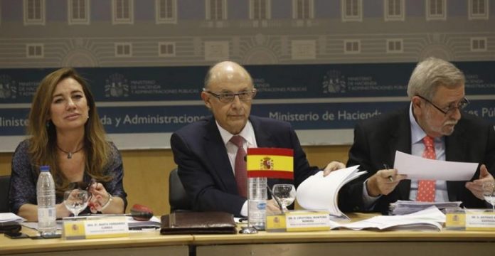 Beteta, Montoro y Curras han diseñado la estrategia del Gobierno para recuperar el voto de los funcionarios