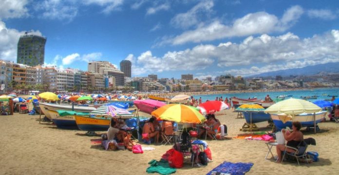 Playa de las Canteras, en Las Palmas de Gran Canaria.