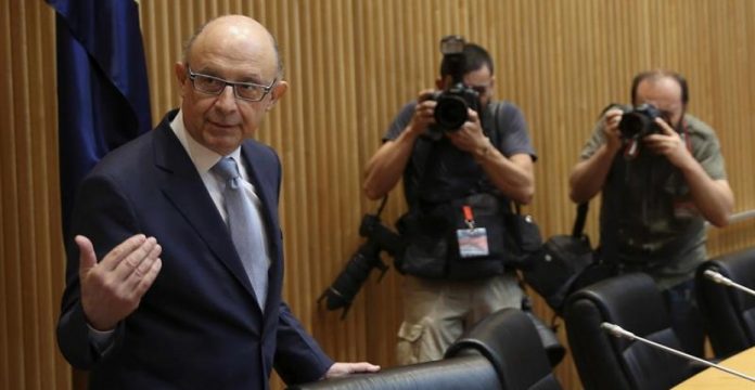 Los partidos de la oposción salieron en bloque a criticar los Presupuestos de Montoro