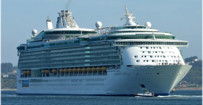 Sigue creciendo el número de turistas que acuden en cruceros a España.