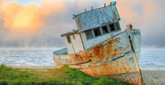 Barco naufragado