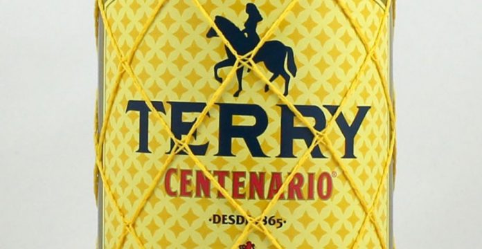 Beam Suntory estaría tratando de vender sus marcas de brandy, entre las que está Terry Centenario, por 100 millones de euros.