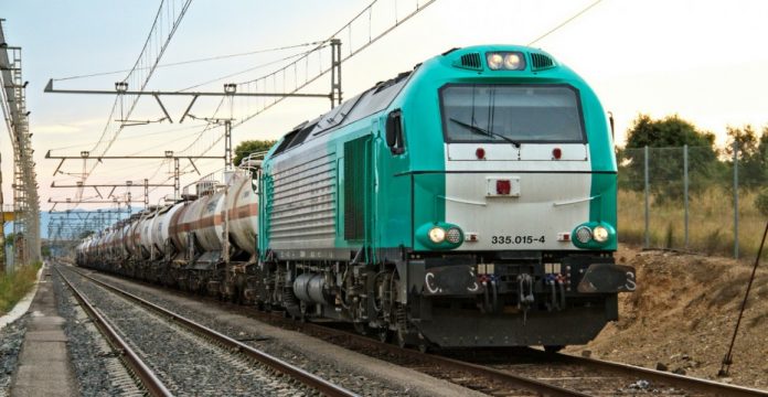 Informaciones locales indican que las locomotoras de Vossloh fabricadas en España no se adaptan a la altura de la red sudafricana.