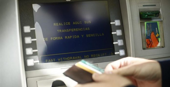 Economía pedirá propuestas a la CNMC y al Banco de España para la elaboración de una orden ministerial