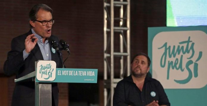 La lista de Mas se verá beneficiada de la infrarrepresentación de Barcelona en la Cámara regional.