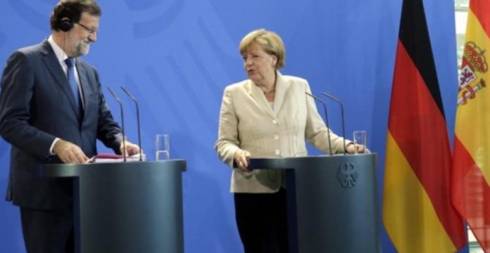 Rajoy y Merkel durante la rueda de prensa