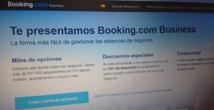 Booking.com cuenta con una herramienta específica para viajes corporativos.