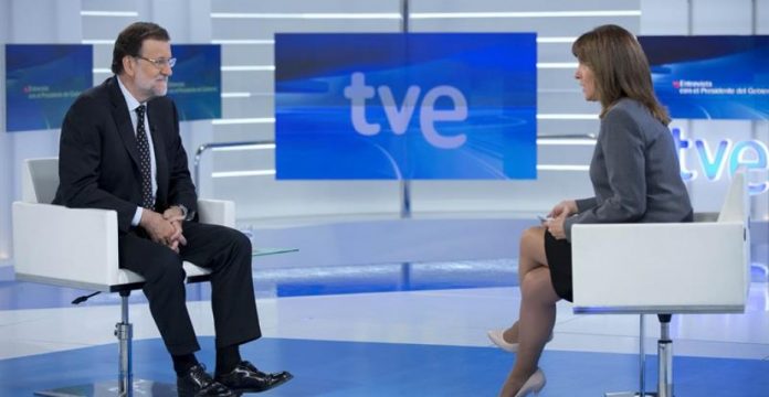 El presidente del Gobierno, Mariano Rajoy, durante su entrevista en TVE. 