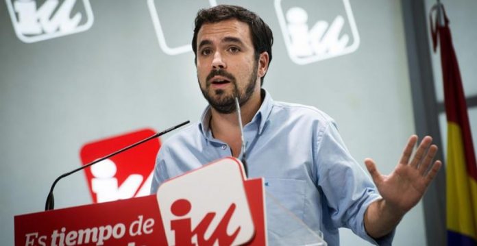 Alberto Garzón asume ya que es inviable la confluencia con Podemos.