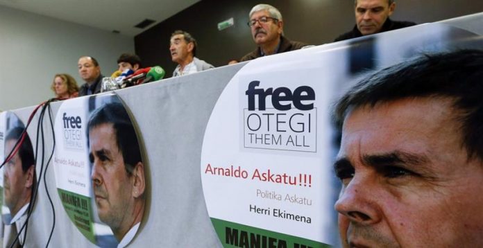 'Arnaldo Askatu' y 'Free Otegi Free Them All' presentaron el domingo la convocatoria en favor del preso.