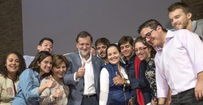 Rajoy pierde ante Rivera la batalla por atraer al electorado más joven