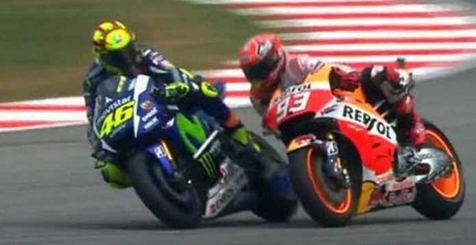 Carrera del domingo en Sepang, segundos antes de la caída de Márquez. 