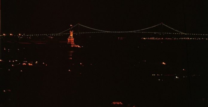El Puente de Brooklyn y la Estatua de la Libertad durante el 'Blackout' 