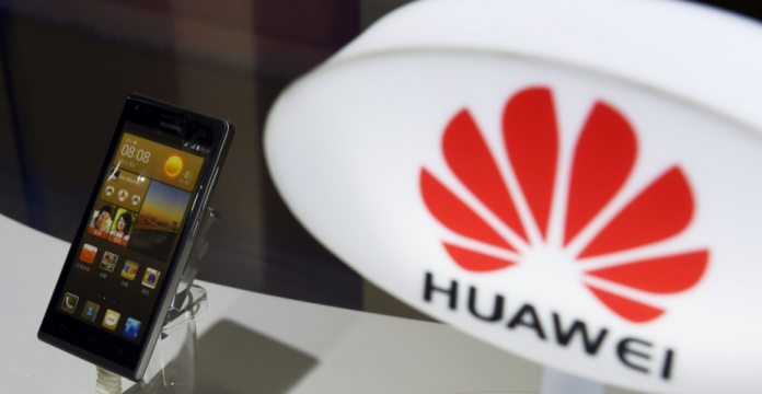 Huawei, de momento, solo creciendo