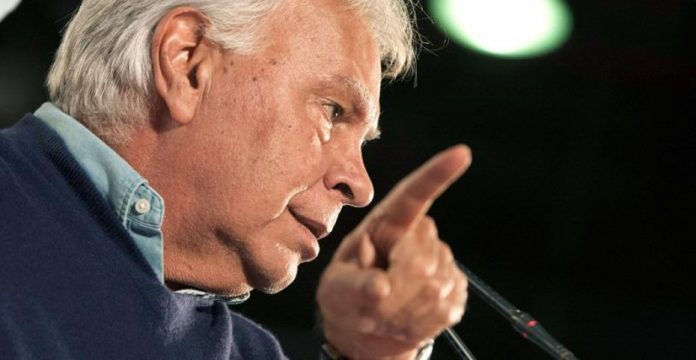 Felipe González, colérico con Pedro Sánchez