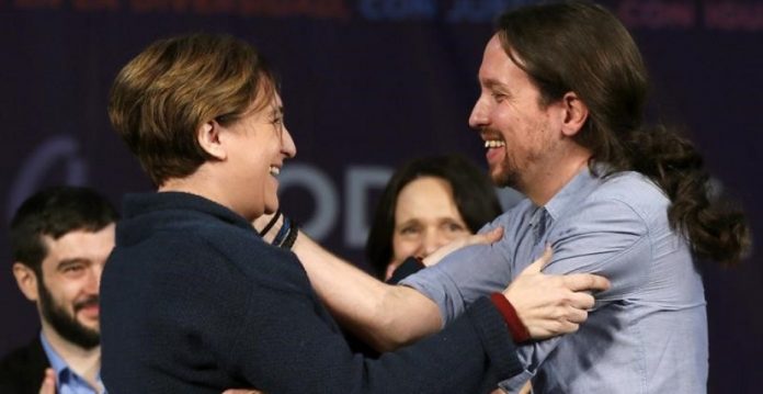 Iglesias se comprometió con Colau a que En Comú Podem tendría grupo propio en el Congreso.