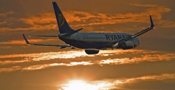 Ryanair sigue siendo líder del mercado aéreo español... salvo si se suma el tráfico de todas las aerolíneas de IAG