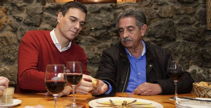 El PSOE gobierna junto a Revilla en Cantabria.