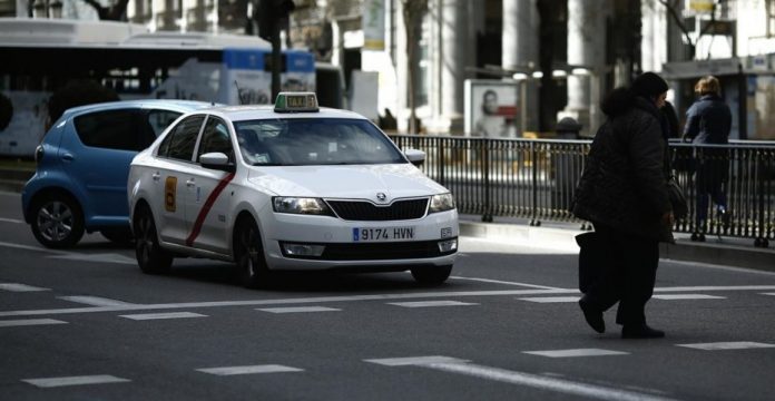 La Federación del taxi de Madrid señala que la CNMC 