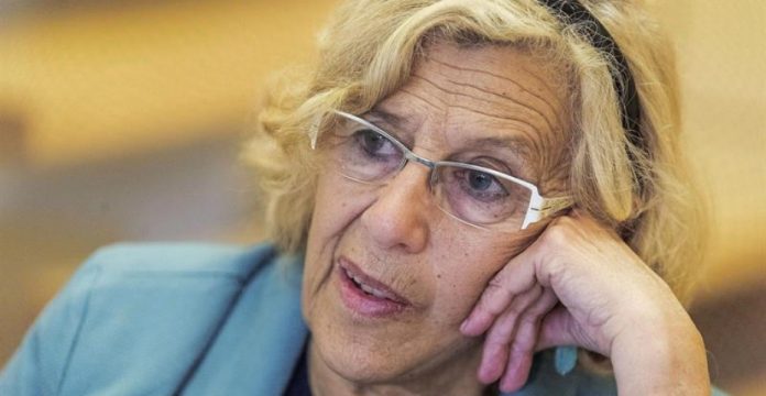 Carmena habla de los titiriteros