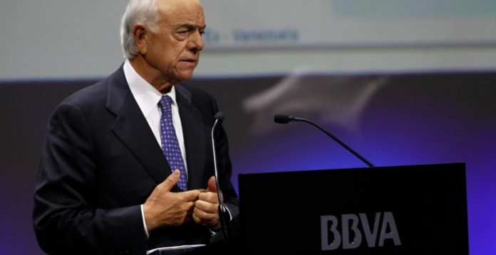 El presidente de BBVA, Francisco González, ha presentado los resultados de la entidad en 2015, con un incremento del beneficio del 0,9%.