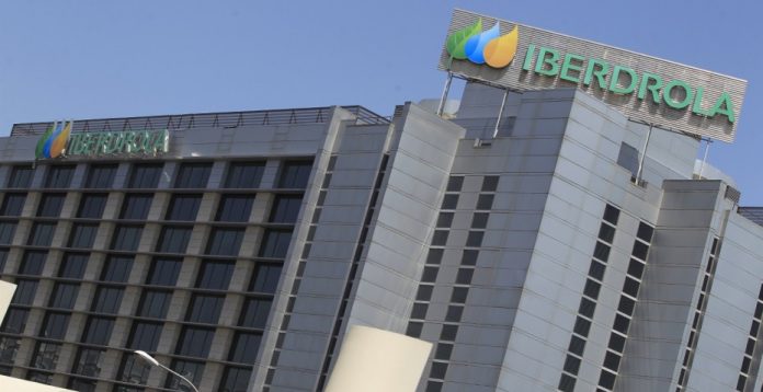 Iberdrola ofrece a sus trabajadores recibir hasta 12.000 euros