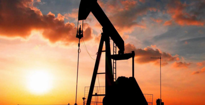 Riad, Moscú, Caracas y Doha acuerdan congelar la producción de petróleo
