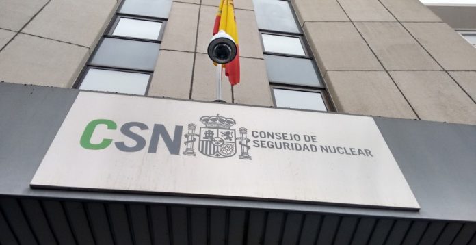 El CSN impulsa el proceso para reabrir la central de Santa María de Garoña. 