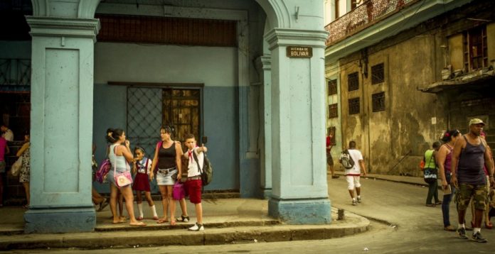 Airbnb lleva casi un año operando en Cuba, ahora abre el negocio a viajeros de todo el mundo. 